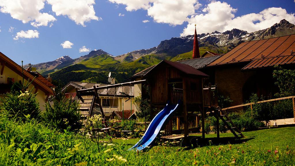 Gasthof Zum Goldenen Loewen Nauders Exterior foto
